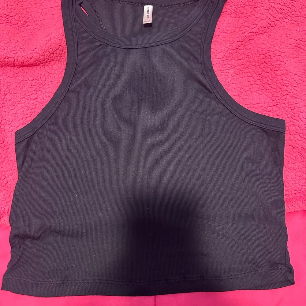 Aritzia Black Sleeveless Women's Tank